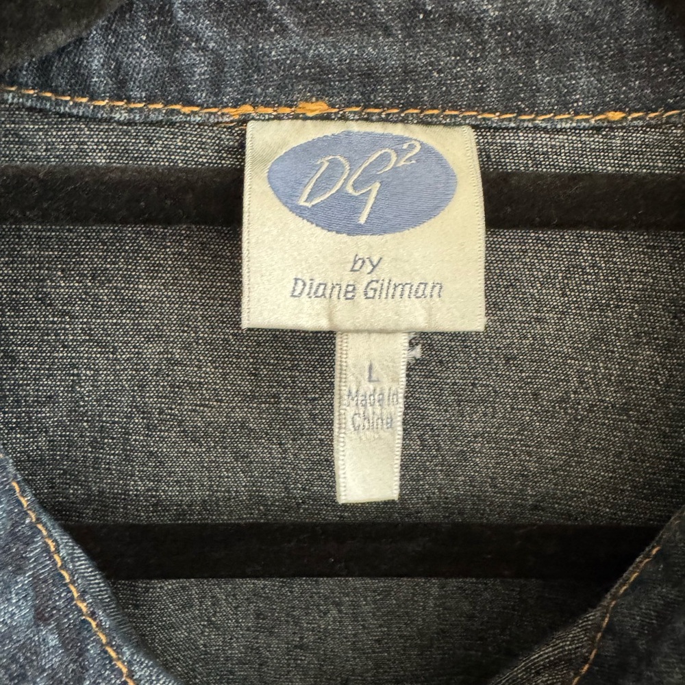 DG2 by Diane Gilman Dark Denim Shirt -Size L - Picture 4 of 4